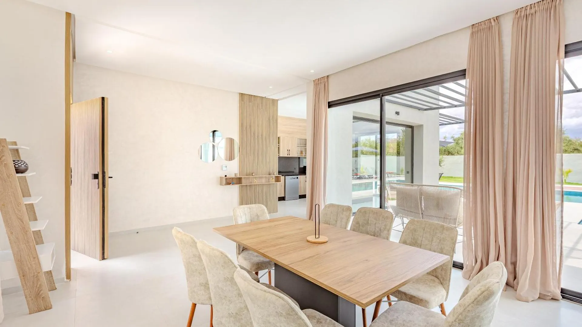 Charmante Villa Aya! Elegante & Calme Avec Piscine 마라케시