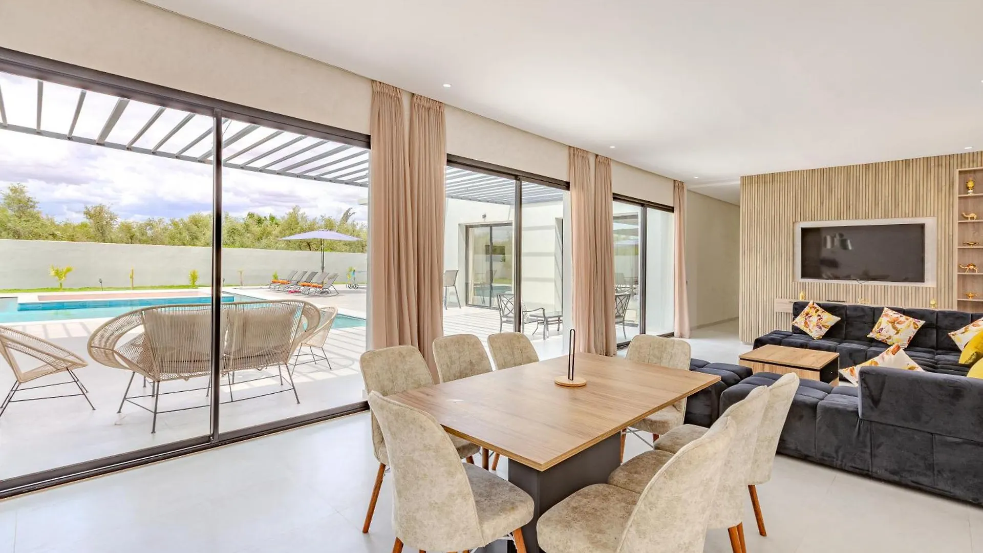 Charmante Villa Aya! Elegante & Calme Avec Piscine 마라케시